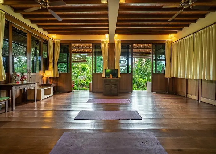 Bliss Hotel